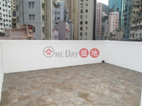 Tasteful 1 bedroom on high floor with rooftop | Rental | 29 Sing Woo Road 成和道29號 _0