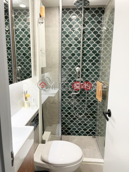 HK$ 45,000/ 月西摩道13號西區|2房2廁,極高層,可養寵物西摩道13號出租單位