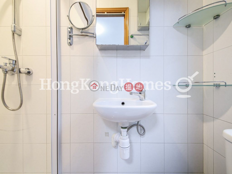 Property Search Hong Kong | OneDay | Residential | Rental Listings 3 Bedroom Family Unit for Rent at Tak Mansion