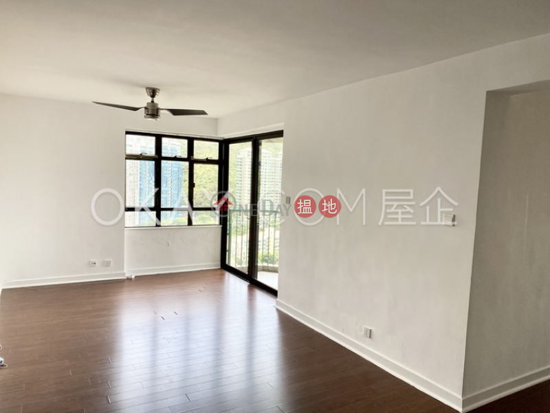 Intimate 3 bedroom on high floor | For Sale | Discovery Bay, Phase 5 Greenvale Village, Greenfield Court (Block 3) 愉景灣 5期頤峰 翠山閣(3座) Sales Listings
