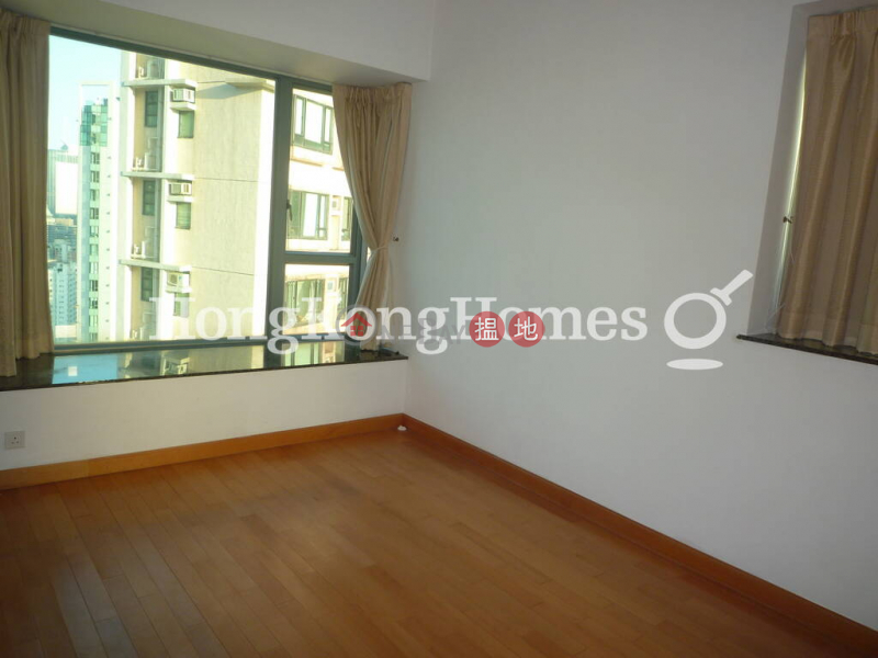HK$ 43,000/ month, 2 Park Road Western District, 3 Bedroom Family Unit for Rent at 2 Park Road