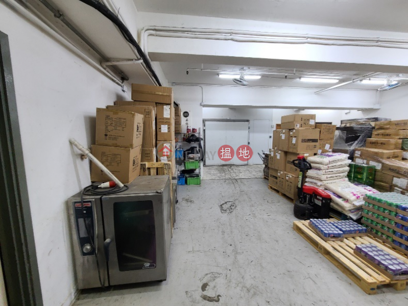 Shield Industrial Centre: 500-Square-Foot Low-Temperature Freezer With Office And Warehouse Deco | Shield Industrial Centre 順豐工業中心 Rental Listings
