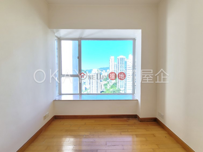 Beautiful 3 bedroom on high floor with parking | For Sale | Valverde 蔚皇居 Sales Listings