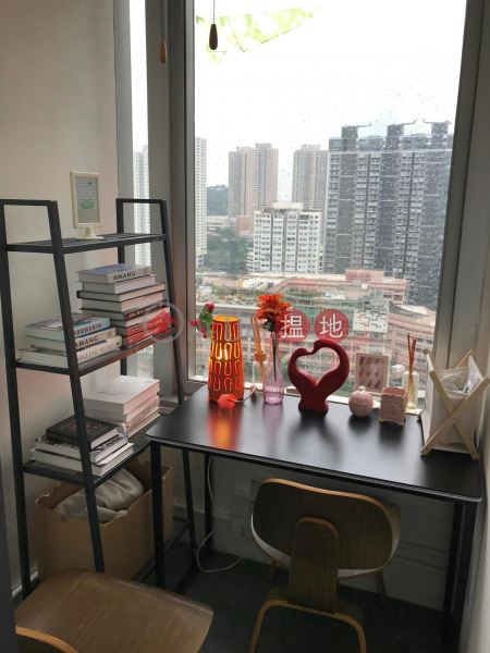 Property Search Hong Kong | OneDay | Industrial | Rental Listings Solo studio in Wong Chuk Hang, Yan‘s Tower(with window)