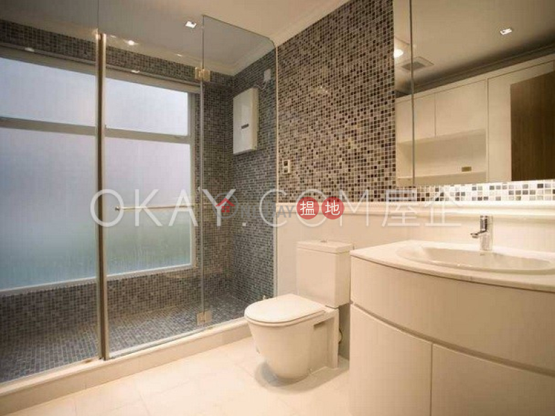 Exquisite house with rooftop, terrace | For Sale | Bisney View 別士尼觀 Sales Listings