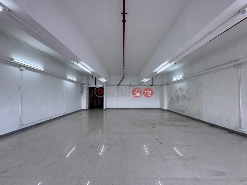 Neat and tidy,square and practical with a toile | 16-26 Kwai Tak Street | Kwai Tsing District Hong Kong | Sales HK$ 3.1M