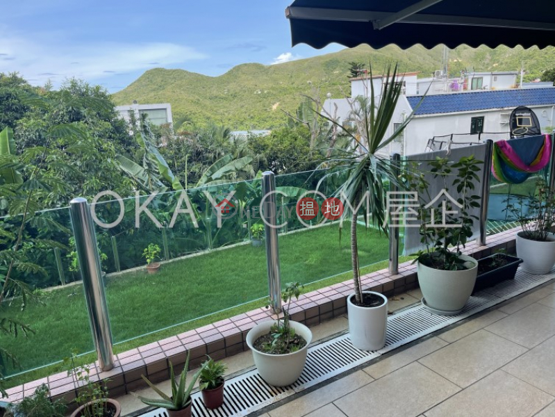 HK$ 65,000/ month | 48 Sheung Sze Wan Village | Sai Kung Stylish house with rooftop, balcony | Rental