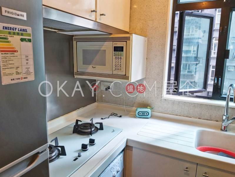 Property Search Hong Kong | OneDay | Residential | Rental Listings Generous 2 bedroom in Mid-levels West | Rental