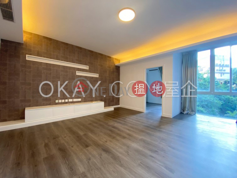 Gorgeous 3 bedroom with rooftop, balcony | For Sale | Chun Fai Yuen 春暉園 _0