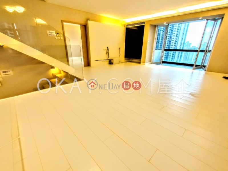 Stylish 3 bedroom with balcony | For Sale | May Tower 1 May Tower 1 Sales Listings