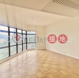 Stylish penthouse with racecourse views, terrace | Rental