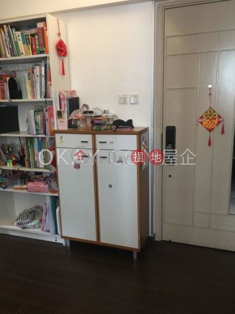 Generous 3 bedroom on high floor | For Sale | Fairview Court 昌輝閣 _0