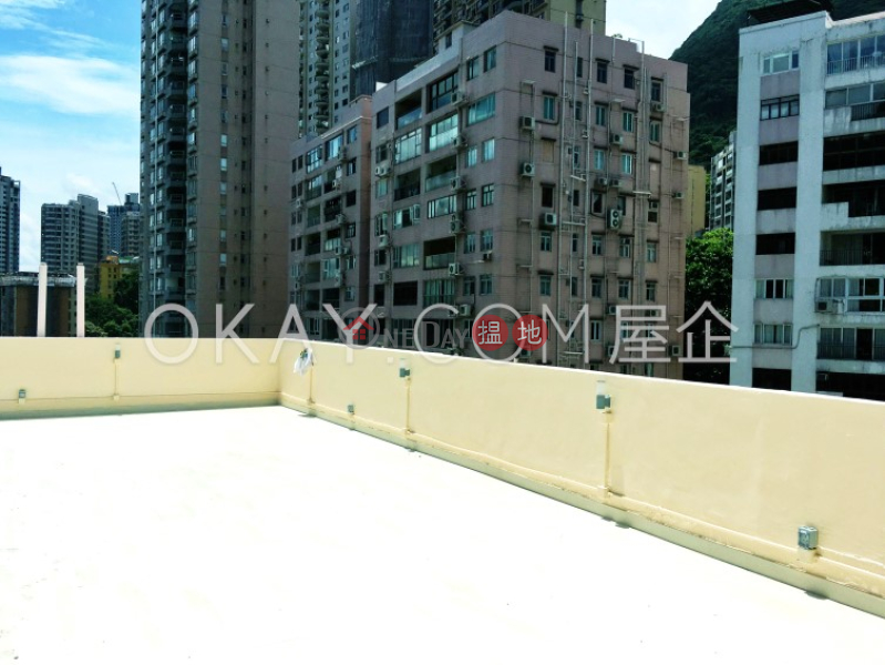 Gorgeous 2 bedroom on high floor with rooftop | Rental | First Mansion 第一大廈 Rental Listings