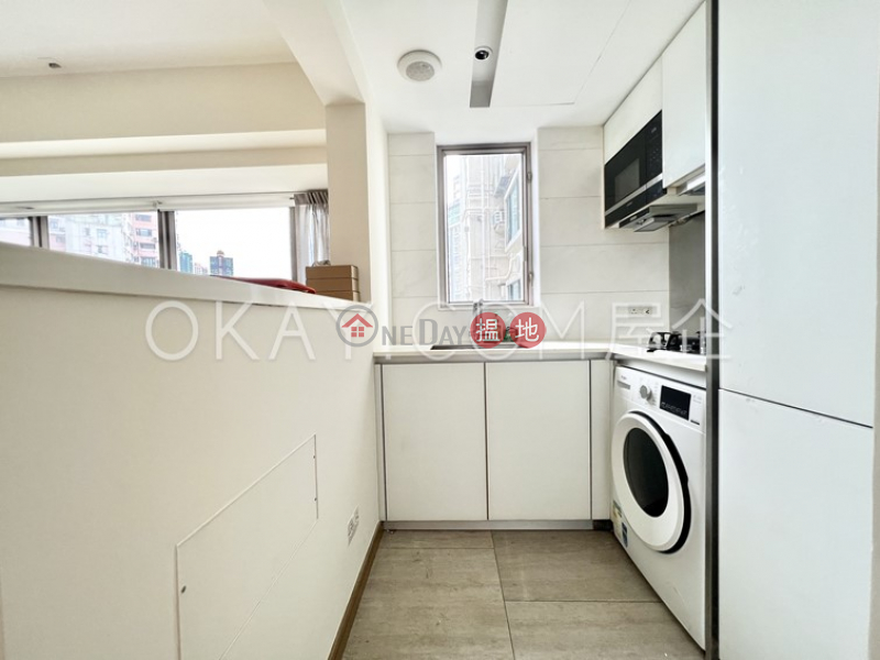 Property Search Hong Kong | OneDay | Residential, Sales Listings | Gorgeous 2 bedroom on high floor with balcony | For Sale
