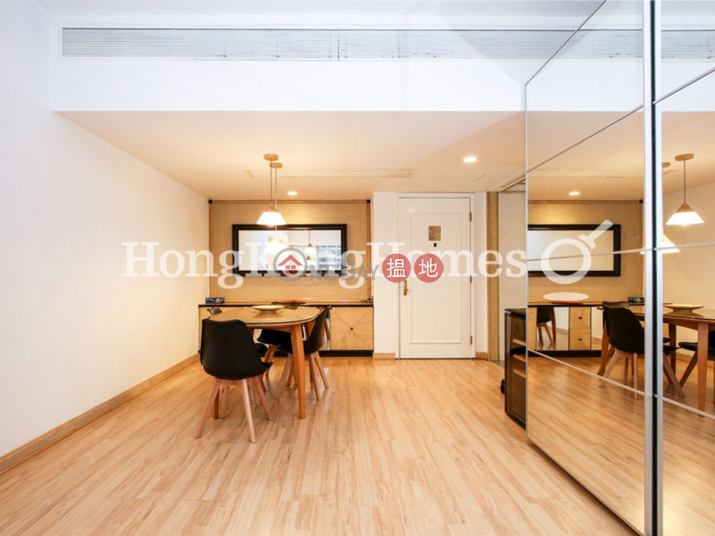 2 Bedroom Unit for Rent at Convention Plaza Apartments | 1 Harbour Road | Wan Chai District Hong Kong | Rental HK$ 45,000/ month