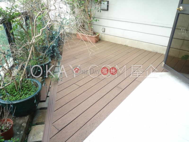 Beautiful house with parking | For Sale, 1 Shouson Hill Road East 壽臣山道東1號 Sales Listings | Southern District (OKAY-S35065)