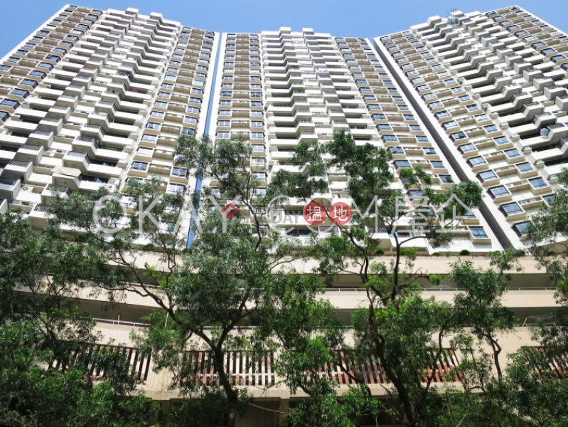 HK$ 46,000/ month | Flora Garden Block 3, Wan Chai District | Unique 3 bedroom with balcony & parking | Rental