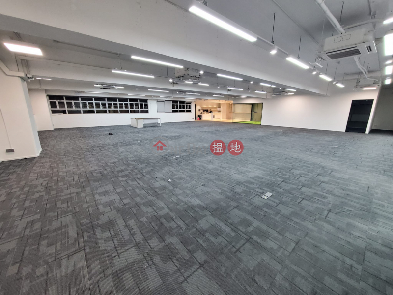 Kwai Chung Wing Cheung Industrial Building: Near The Mtr And Suitable For Different Industry | Regent Centre - Tower A 麗晶中心A座 Rental Listings