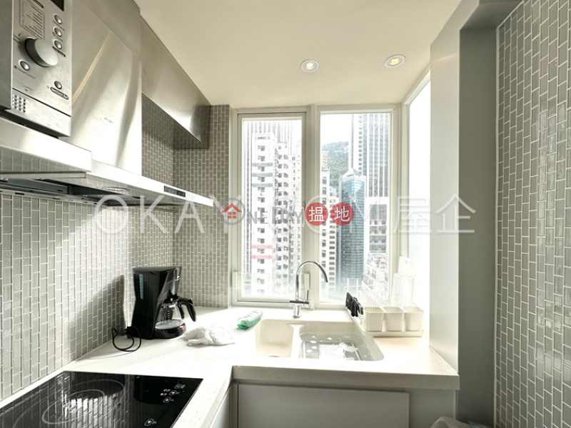 HK$ 30,000/ month | The Johnston Suites | Wan Chai District | Cozy 1 bedroom in Wan Chai | Rental