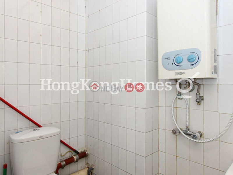 Property Search Hong Kong | OneDay | Residential | Rental Listings | 3 Bedroom Family Unit for Rent at Scenic Garden