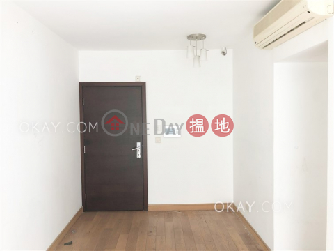 Gorgeous 2 bedroom with balcony | Rental, Centrestage 聚賢居 | Central District (OKAY-R61465)_0