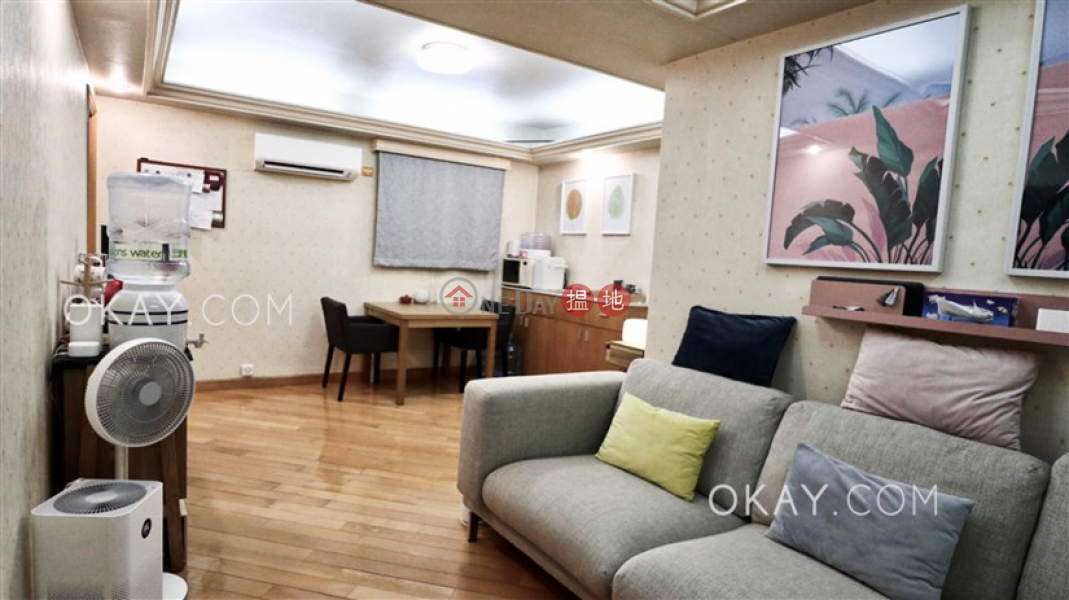 Popular 2 bedroom in Causeway Bay | Rental | Elizabeth House Block B 伊利莎伯大廈B座 Rental Listings