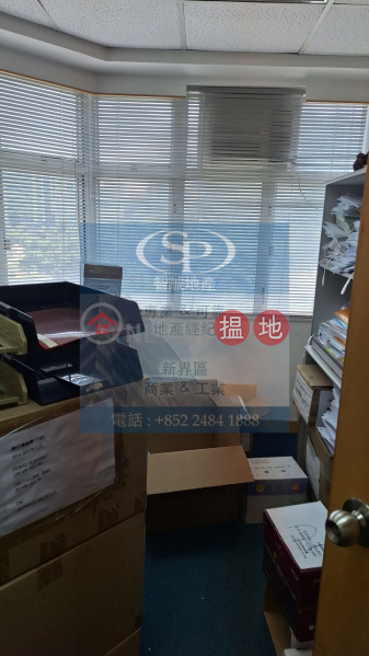 HK$ 18,500/ month Fook Yip Building Kwai Tsing District Kwai Fong Fook Yip: Near Kwai Fong MTR, well-decorated office