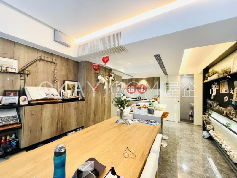 Efficient 2 bedroom with balcony & parking | For Sale 41 Conduit Road | Western District | Hong Kong, Sales HK$ 30M