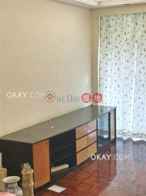 Efficient 2 bed on high floor with balcony & parking | For Sale | Block 25-27 Baguio Villa 碧瑤灣25-27座 _0