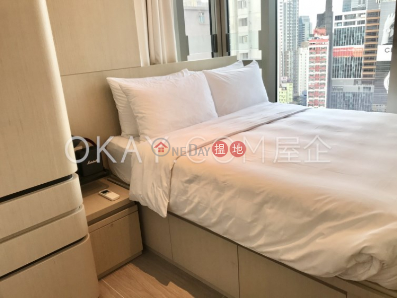 Nicely kept 2 bedroom with balcony | Rental, 18 Caine Road | Western District Hong Kong | Rental, HK$ 40,000/ month