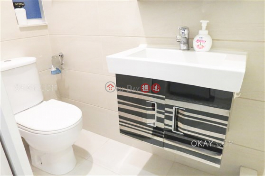 HK$ 18M | King Sing Mansion | Wan Chai District, Charming 3 bedroom on high floor | For Sale