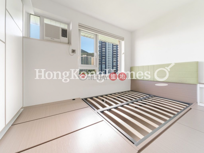 3 Bedroom Family Unit for Rent at Block 19-24 Baguio Villa 550 Victoria Road | Western District, Hong Kong, Rental | HK$ 42,000/ month