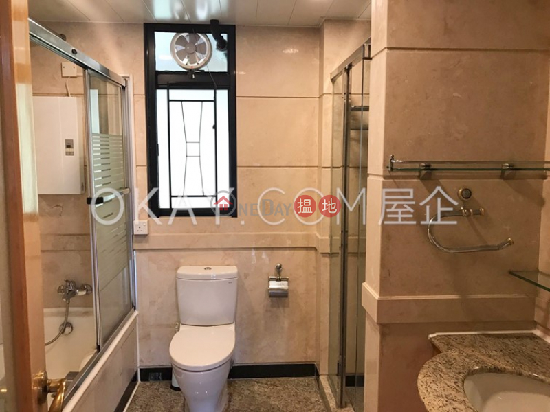 Gorgeous 4 bedroom on high floor with parking | Rental | Dynasty Villas - Dynasty Heights 帝景峰 帝景臺 Rental Listings
