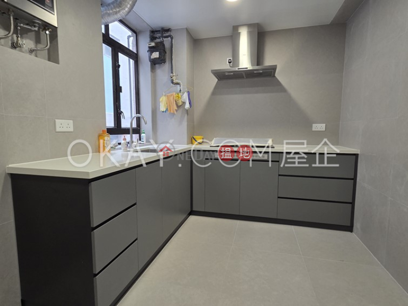 Nicely kept 3 bedroom with balcony | Rental | Hillview Garden 山景園 Rental Listings