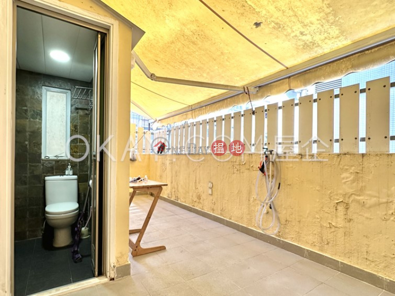 Intimate 2 bedroom with terrace | For Sale | Ming Hing Building 明興大樓 Sales Listings