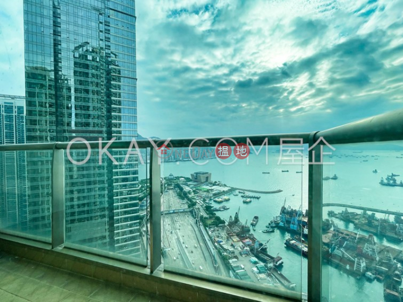 Lovely 4 bedroom on high floor with sea views & balcony | For Sale | Sorrento Phase 2 Block 1 擎天半島2期1座 Sales Listings