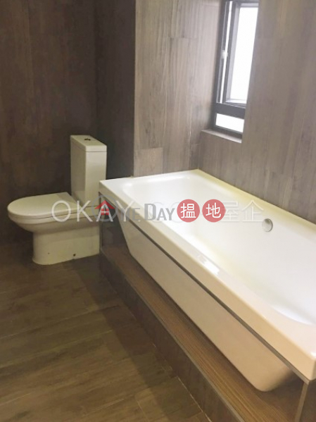 HK$ 13.8M, Good Time\'s Building Western District Elegant 2 bedroom with terrace | For Sale