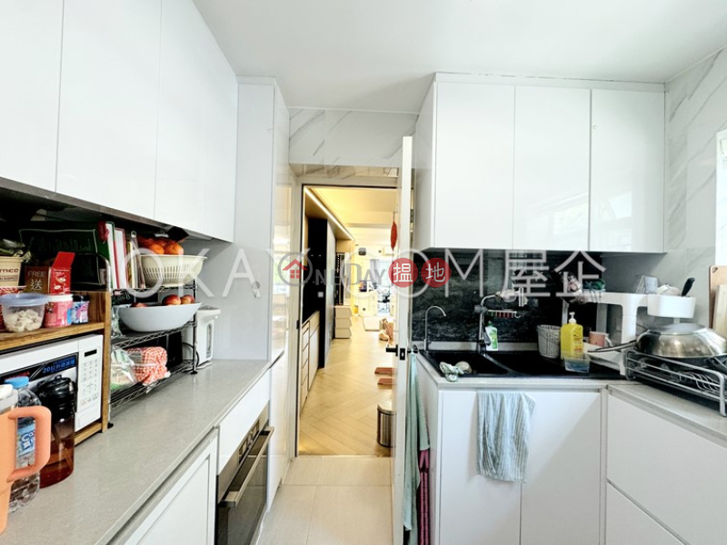 Efficient 3 bedroom with balcony & parking | For Sale | 15-43 Braemar Hill Road | Eastern District | Hong Kong, Sales | HK$ 38M