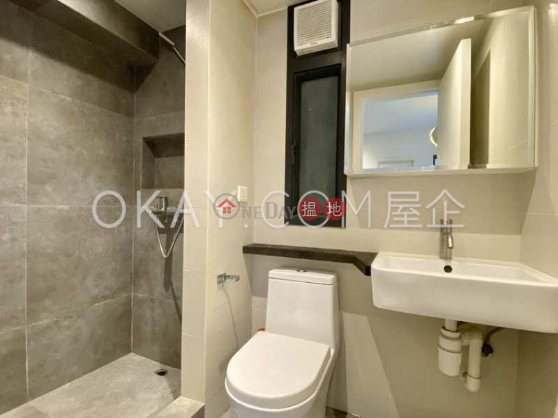 Stylish 1 bedroom with terrace | For Sale | New Fortune House Block A 五福大廈 A座 Sales Listings