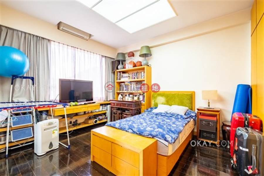 HK$ 100,000/ month Ridge Court, Southern District | Unique 3 bedroom on high floor with balcony & parking | Rental