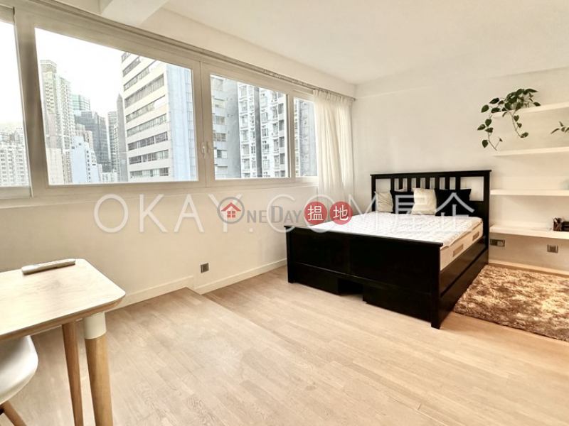 Generous high floor with rooftop | Rental | 129-135 Johnston Road | Wan Chai District, Hong Kong Rental, HK$ 26,000/ month