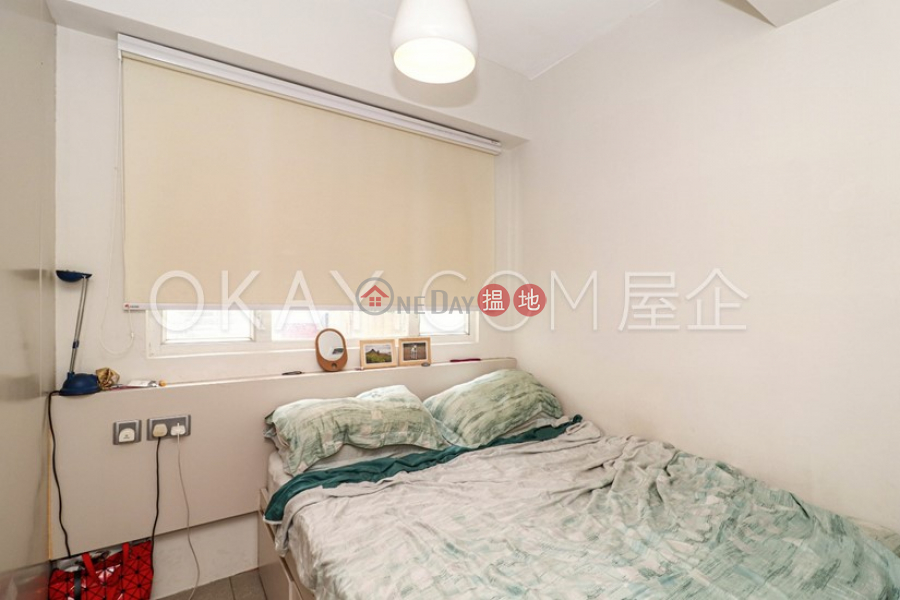 HK$ 10M | Tong Nam Mansion, Western District | Nicely kept 1 bedroom with terrace | For Sale