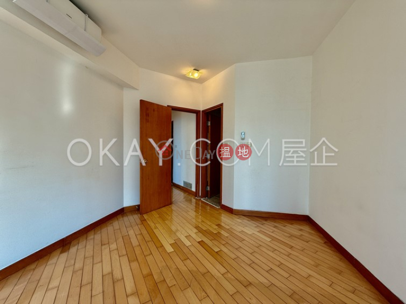 HK$ 55,000/ month Sorrento Phase 2 Block 2, Yau Tsim Mong, Gorgeous 3 bedroom with sea views | Rental