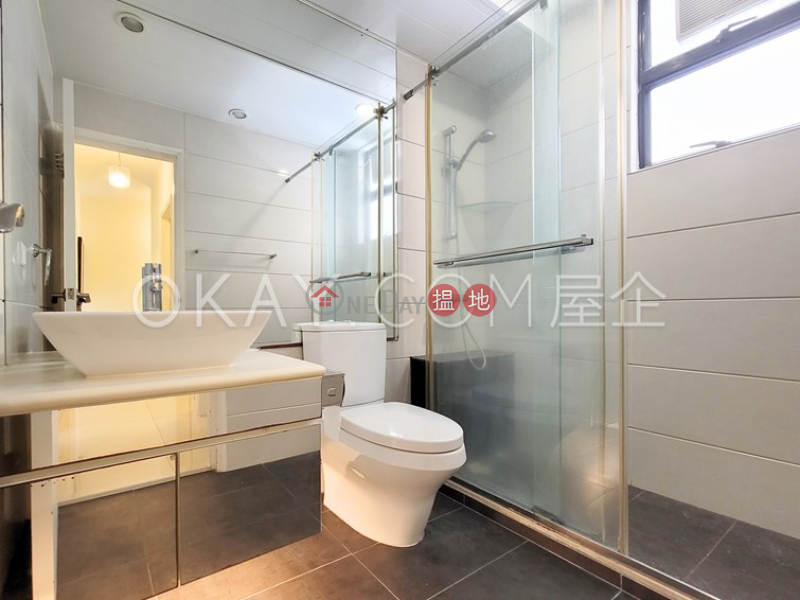 HK$ 28,000/ month Discovery Bay, Phase 4 Peninsula Vl Crestmont, 51 Caperidge Drive, Lantau Island | Lovely 3 bedroom in Discovery Bay | Rental