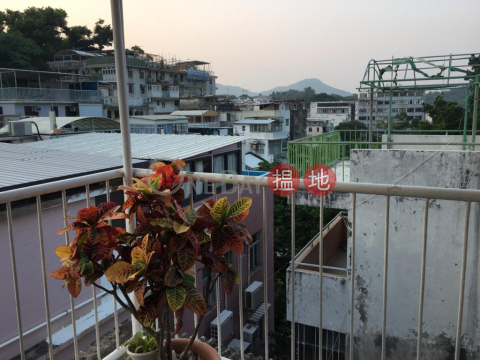 Peng Chau 2/F studio + rooftop, Village House on 4th Street Wai Tsai San Tsuen 圍仔第四街村屋 | Peng Chau (RITAT-2451974043)_0