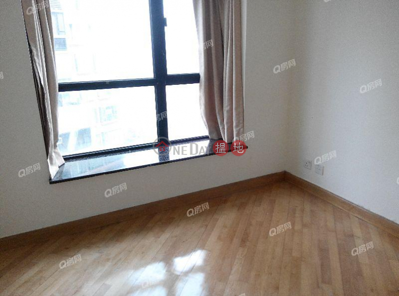 Wilton Place | 2 bedroom Mid Floor Flat for Sale 18 Park Road | Western District | Hong Kong | Sales HK$ 11.5M