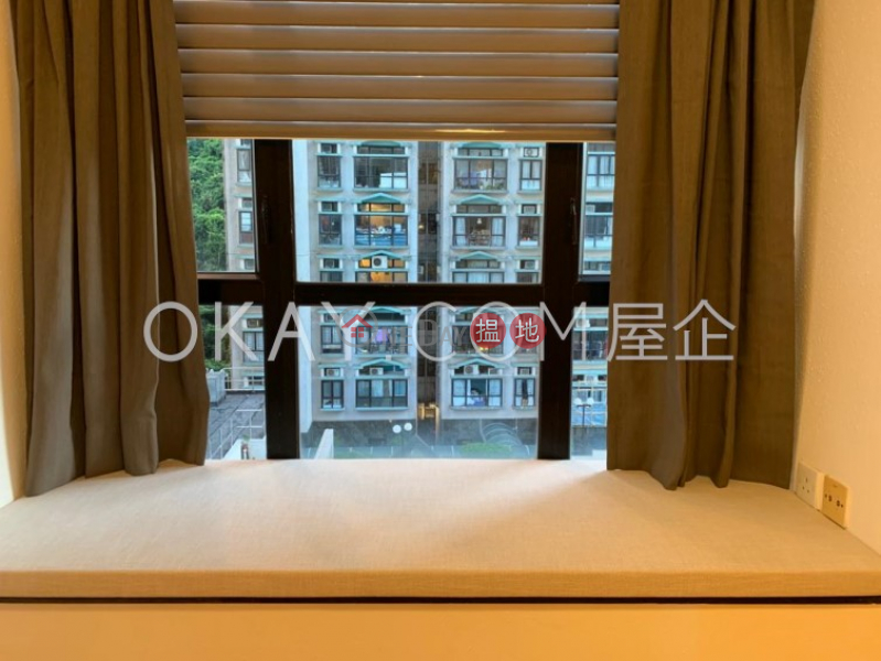 HK$ 11.3M | Valiant Park, Western District, Tasteful 2 bedroom in Mid-levels West | For Sale
