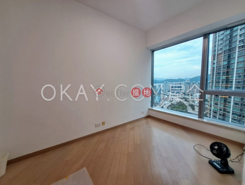 Nicely kept 2 bedroom on high floor with sea views | Rental | The Cullinan Tower 21 Zone 5 (Star Sky) 天璽21座5區(星鑽) Rental Listings