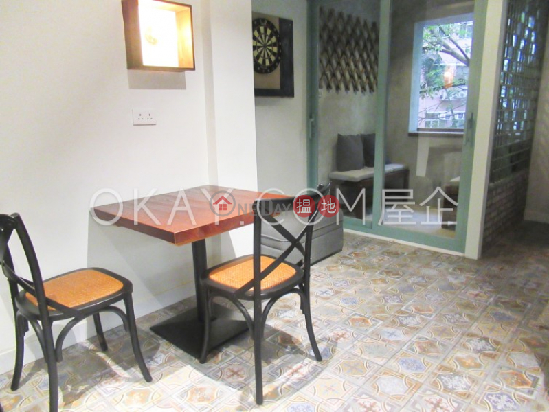 HK$ 8.5M Whitty Street Court | Western District Lovely 1 bedroom with balcony | For Sale