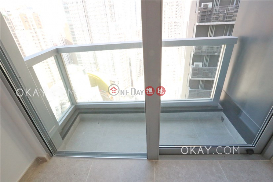 HK$ 25,000/ month Resiglow Pokfulam Western District Generous 1 bedroom on high floor with balcony | Rental